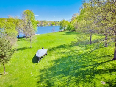 One Of The Best Park-like Lakefront Settings In Oak Run on Oak Run Golf Course in Illinois - for sale on GolfHomes.com, golf home, golf lot